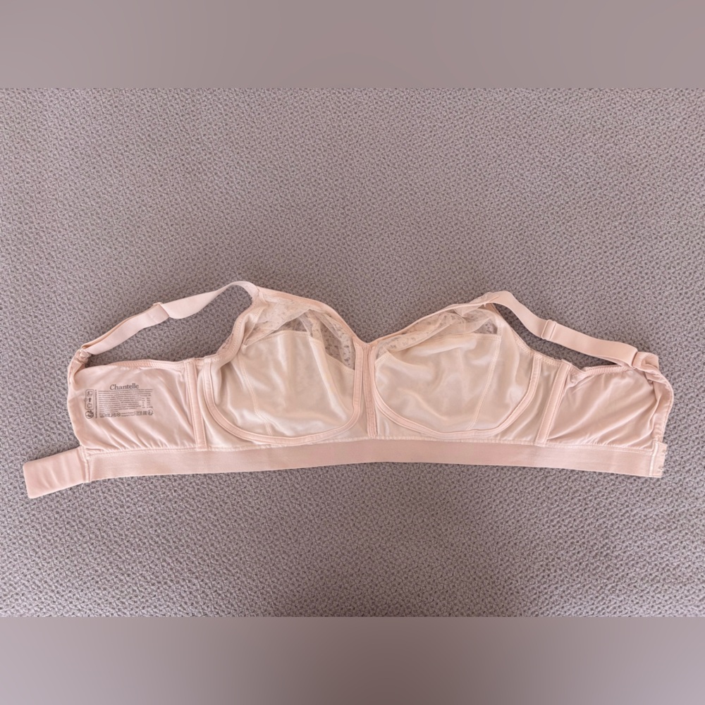 Chantelle Norah Wireless Bra - Picture 7 of 7
